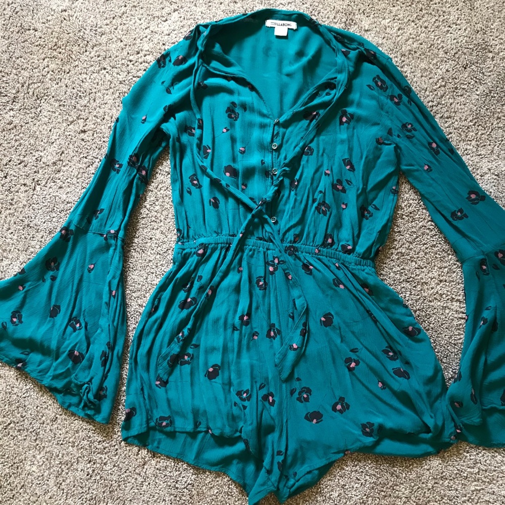 Long sleeve billabong romper
